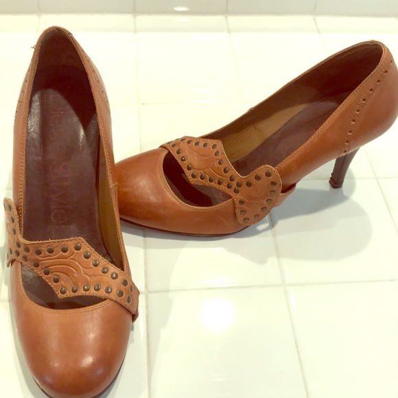Diesel Shoes - Diesel Studded Heel size 9